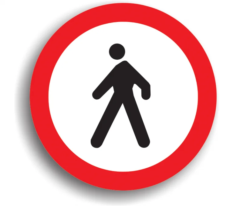 Accesul interzis pietonilor