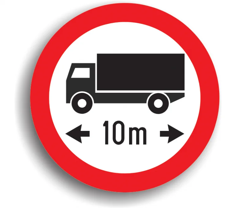 Accesul interzis autovehiculelor sau ansamblurilor de vehicule cu lungimea mai mare de … m